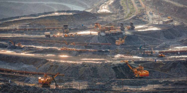 Russia, China Forge New Mining Deals in Africa