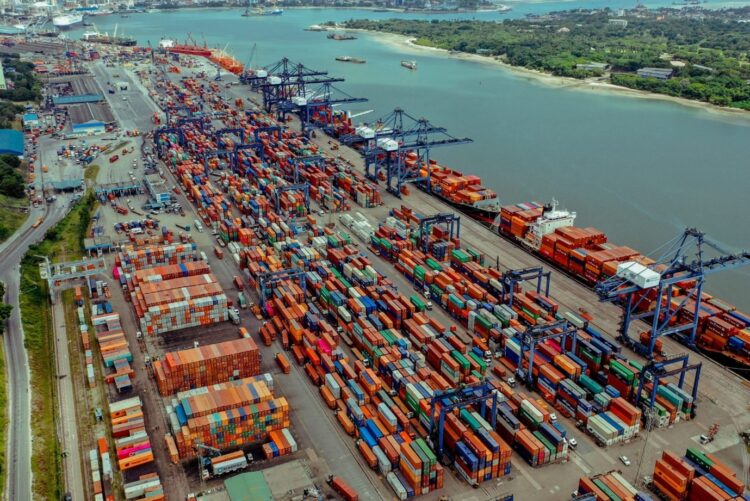 Tanzania Suspends Port Levy, Easing Costs for Traders